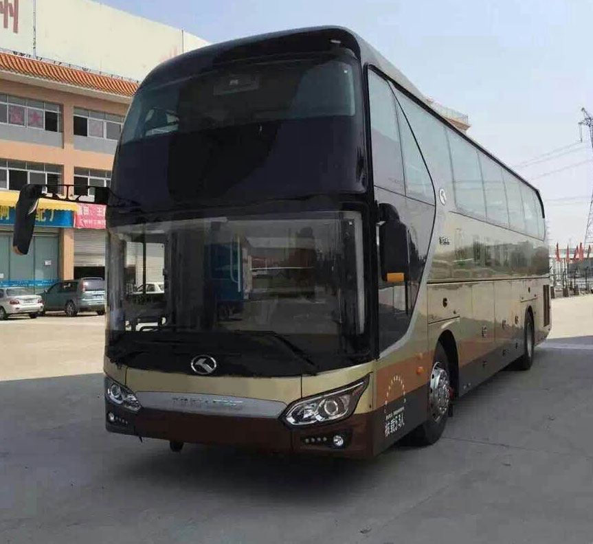 宇通大巴53+2座